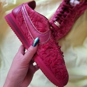 Red velvet Nike Cortez